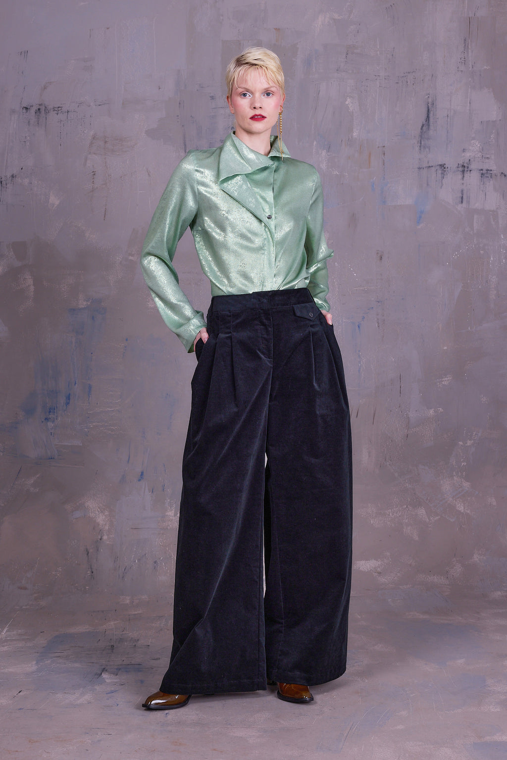 Cecile asymmetrical blouse in glossy mint