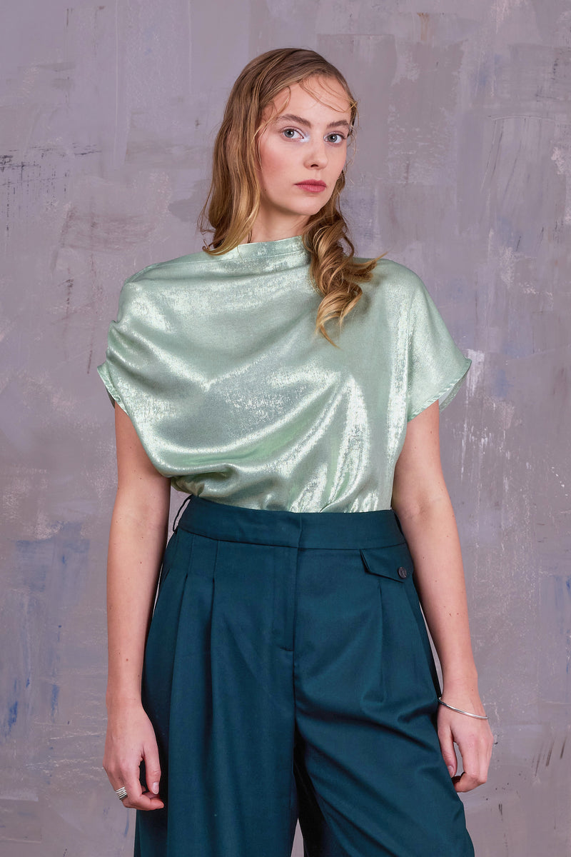 Feline top in glossy mint