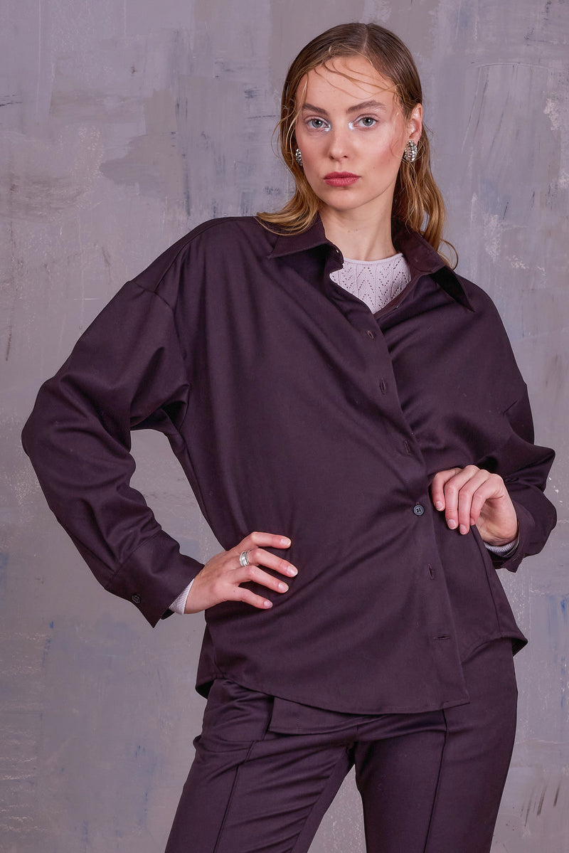 Gia asymmetrische blouse in after dark