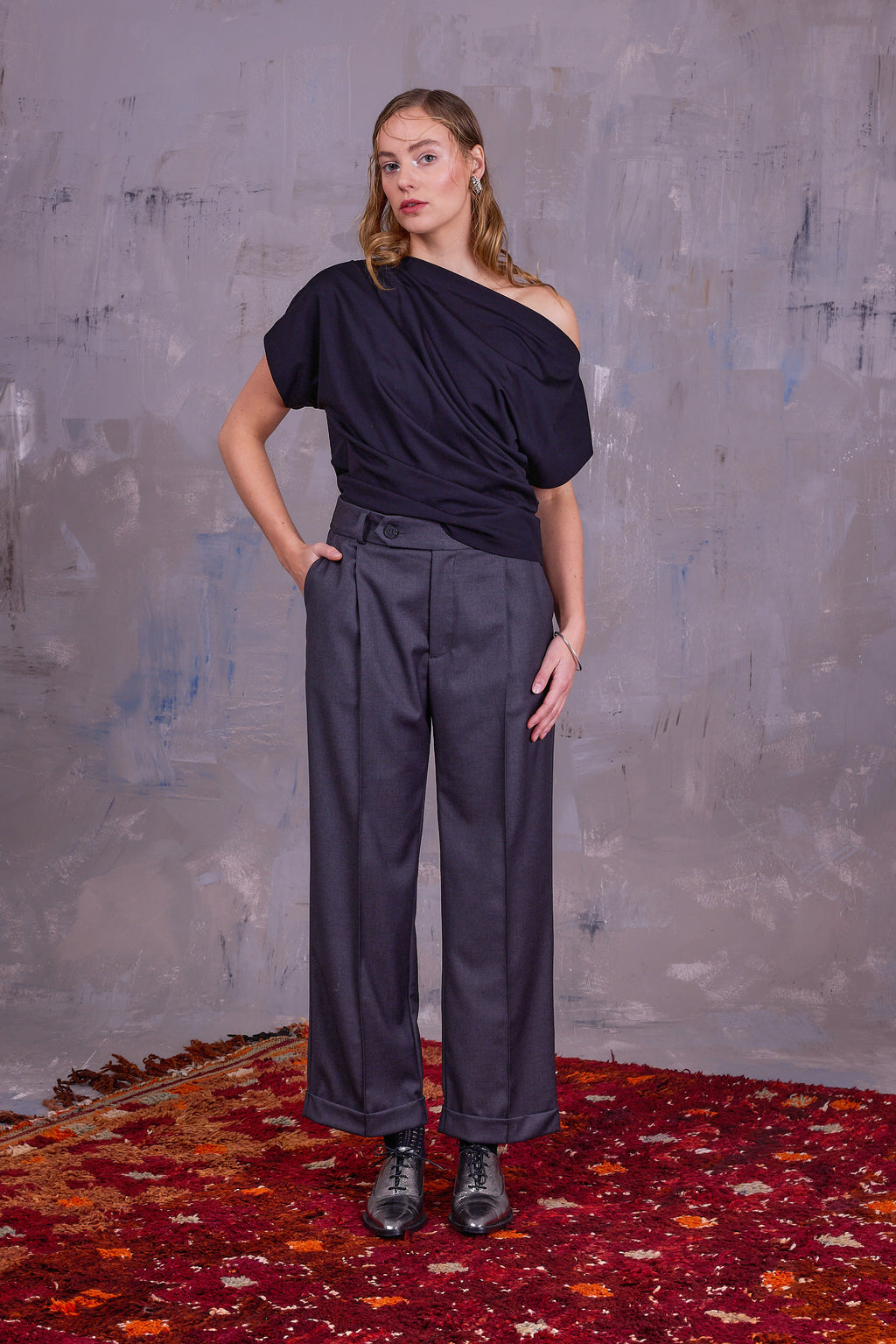 Gaby top in black