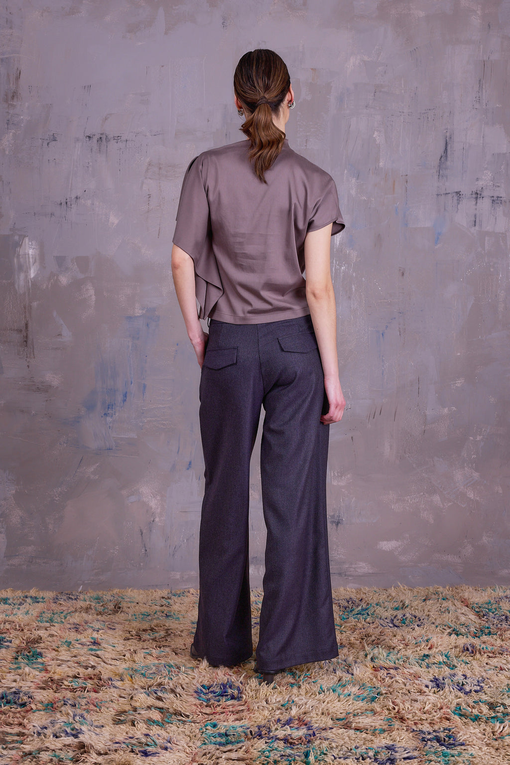 Gerita top in moon rock