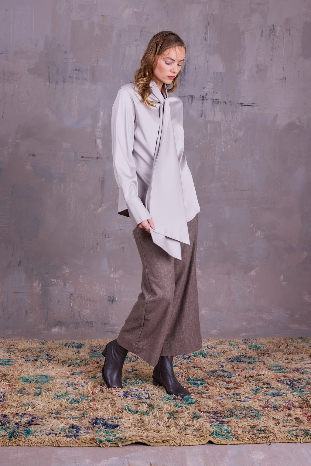 Gilou shirt in smokey grey satin