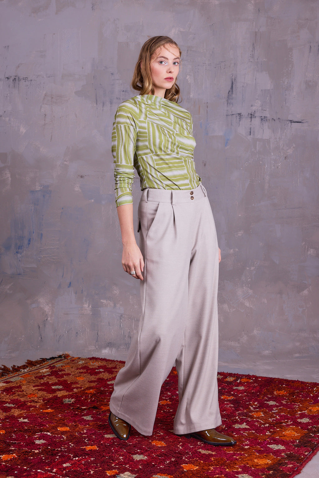 Anna T-shirt in lemon grass wovens