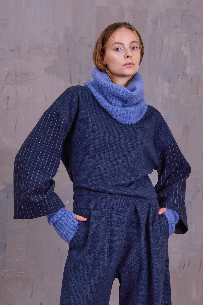 Ed navy sweater with pinstriped sleeves