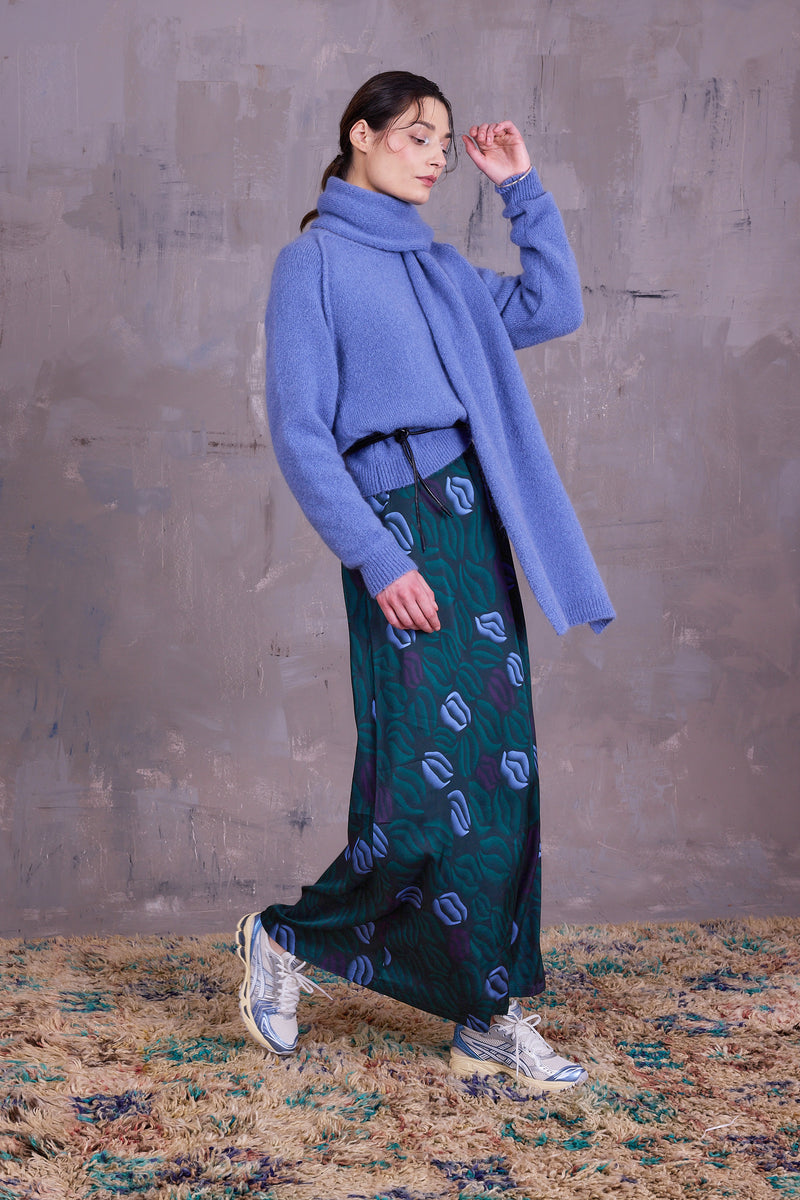 Gilke knitted sweater in madonna blue