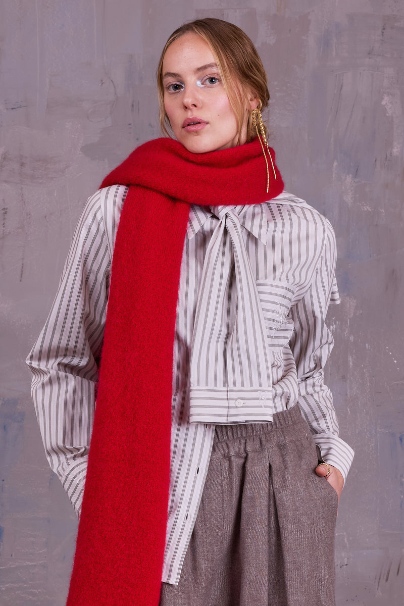 Gorki red scarf