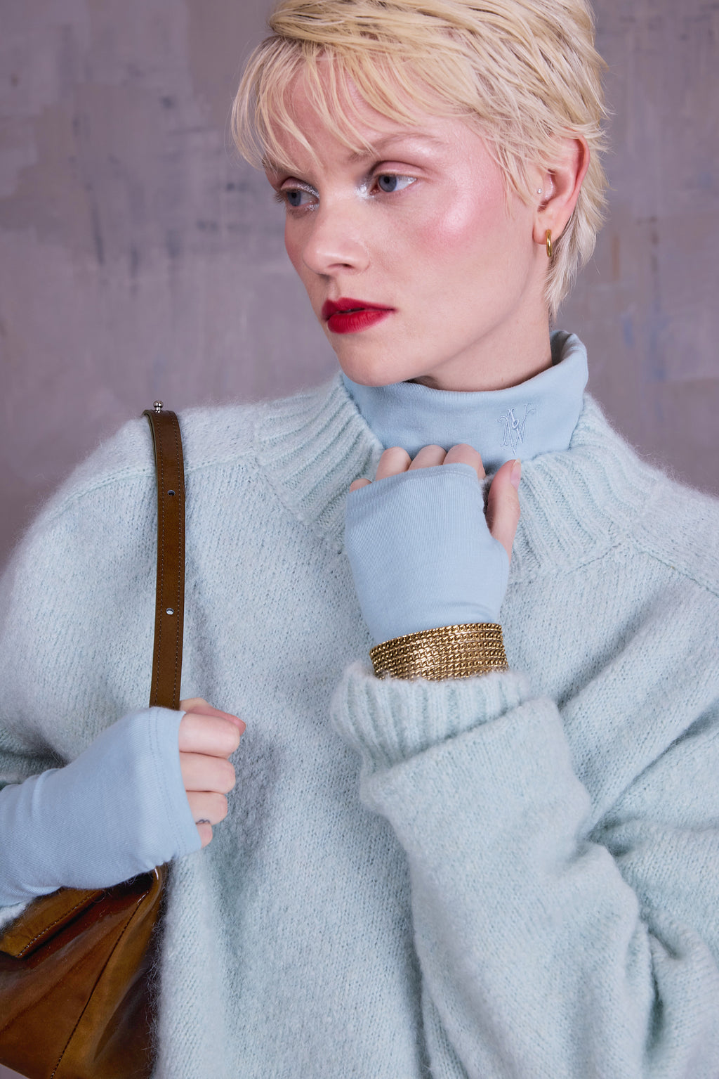 Glasgow knitted sweater in light aqua
