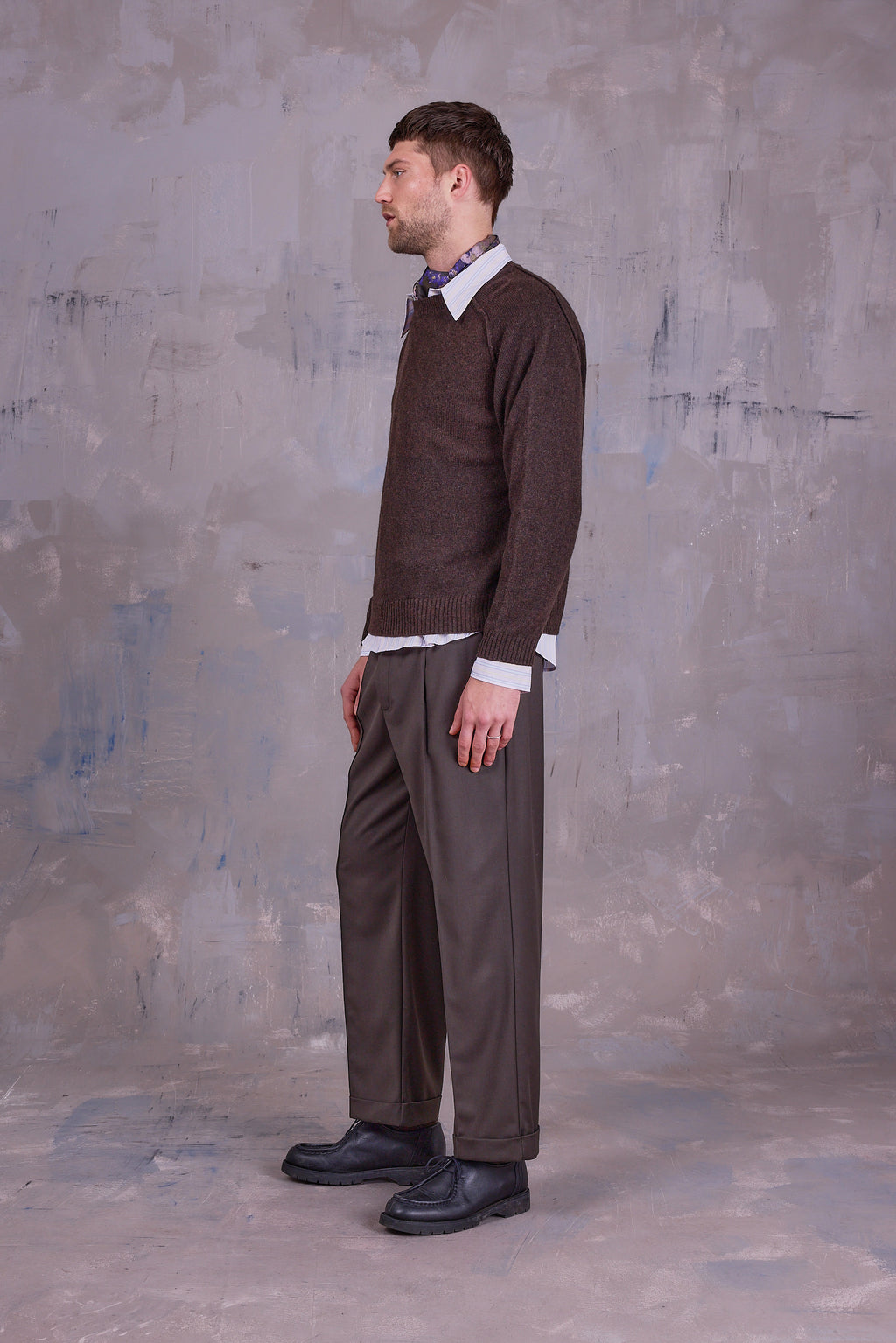Ginger knitted sweater in dark coffee