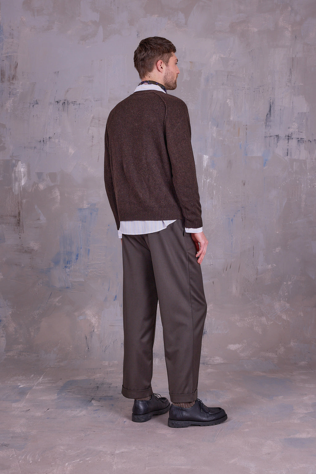 Ginger knitted sweater in dark coffee