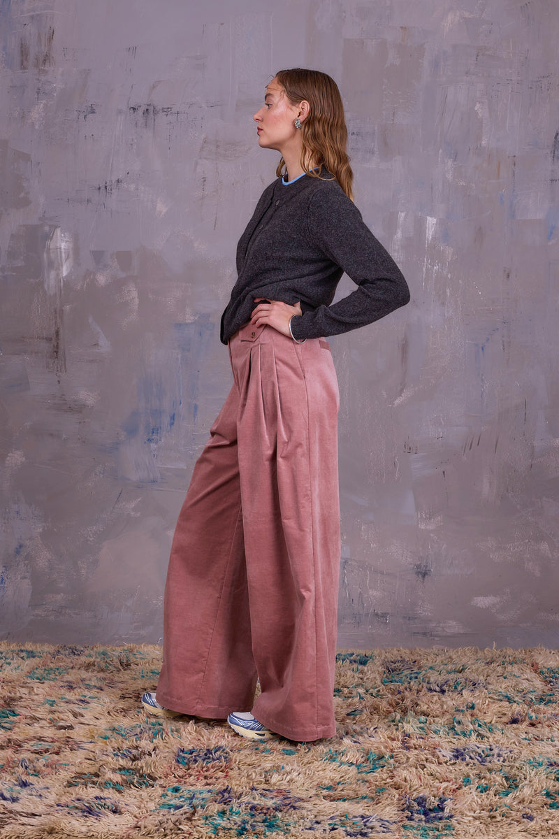 Guy trousers in blossom velvet