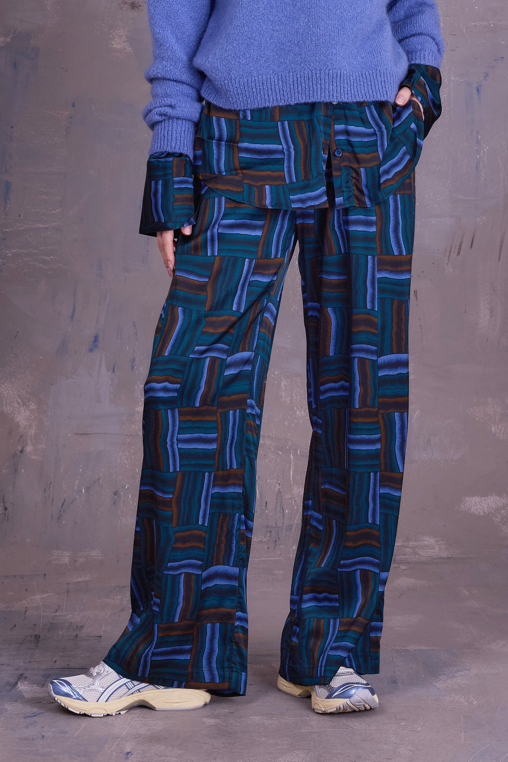 Gijsbrecht broek in satijnen deepsea blue Wovens