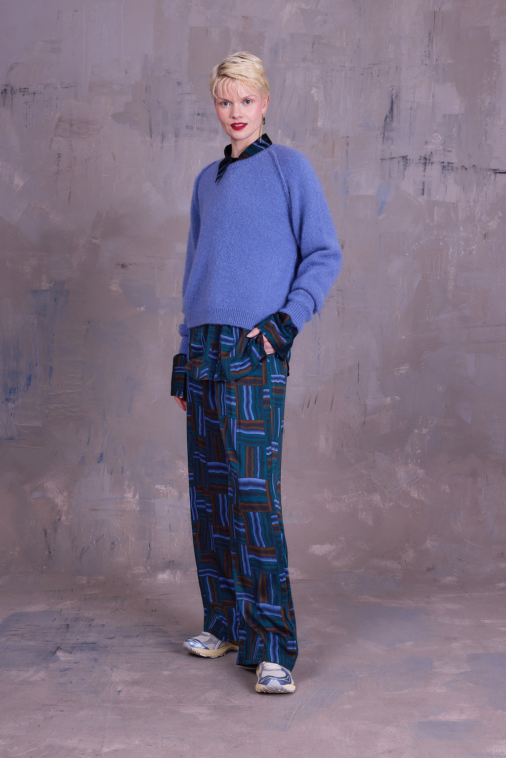 Gijsbrecht broek in satijnen deepsea blue Wovens