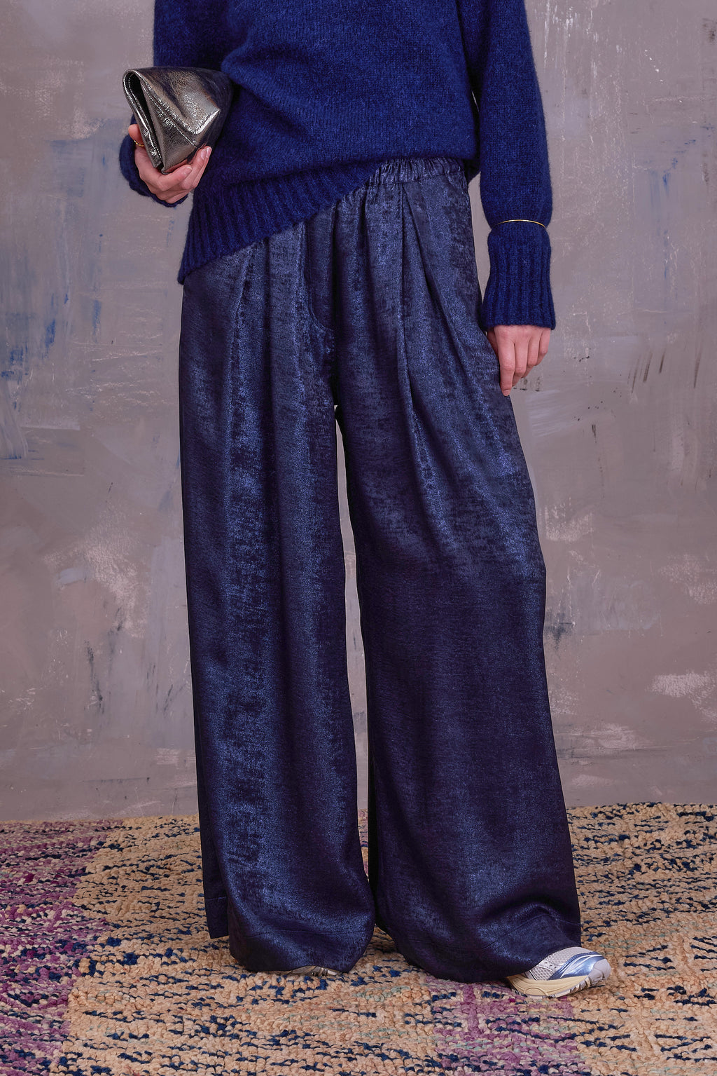 Freddy trousers in shiny sapphire