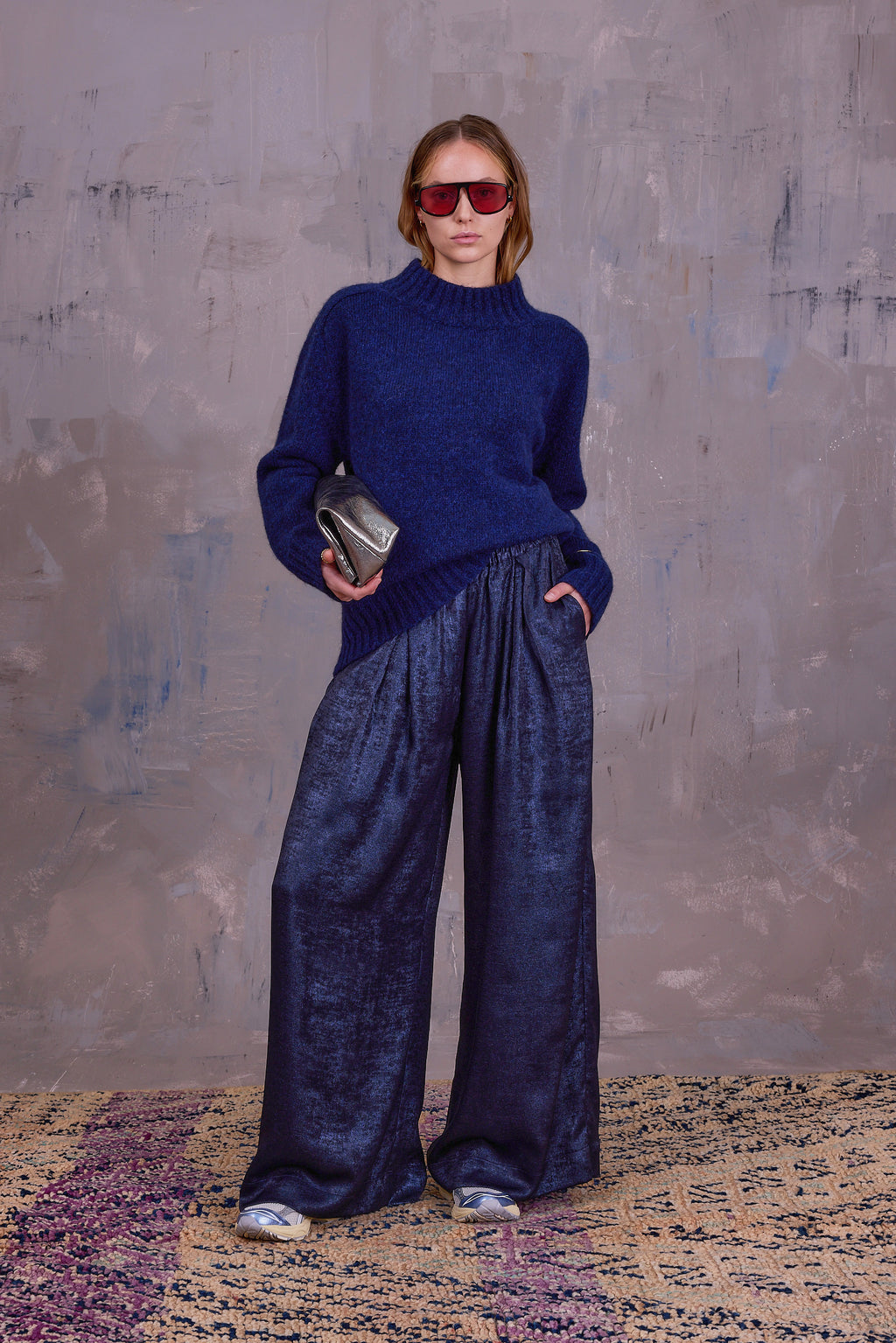 Freddy trousers in shiny sapphire