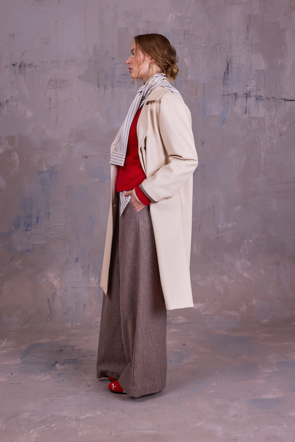 Freddy trousers in greige gabardine