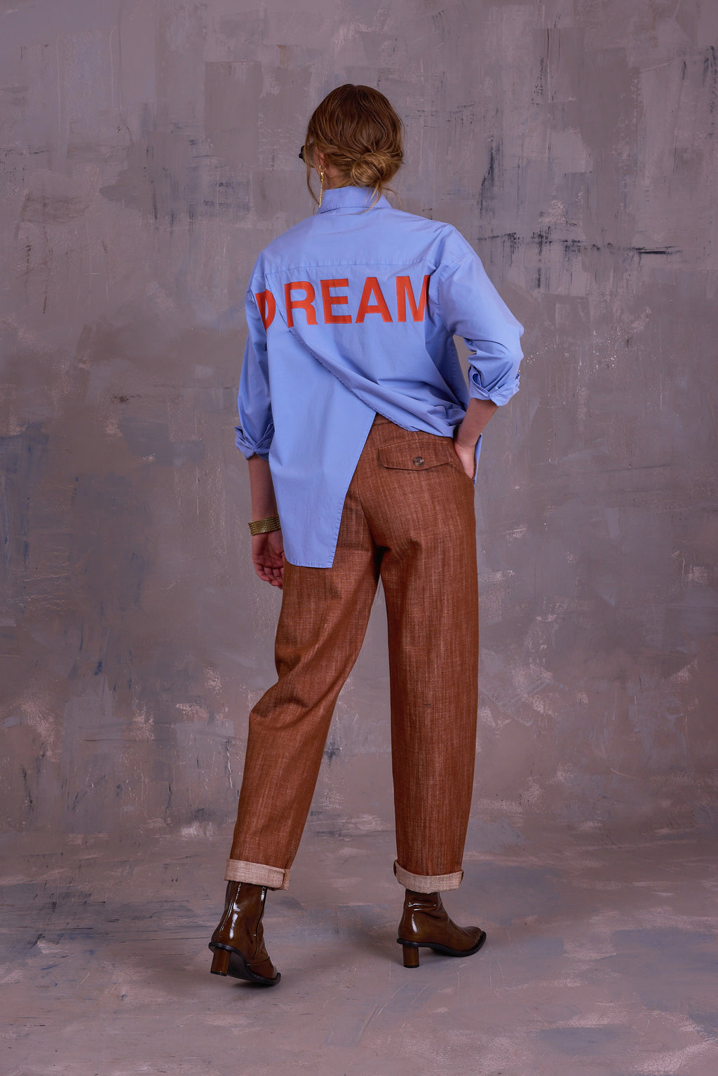 Fannie trousers in hazelnut gabardine