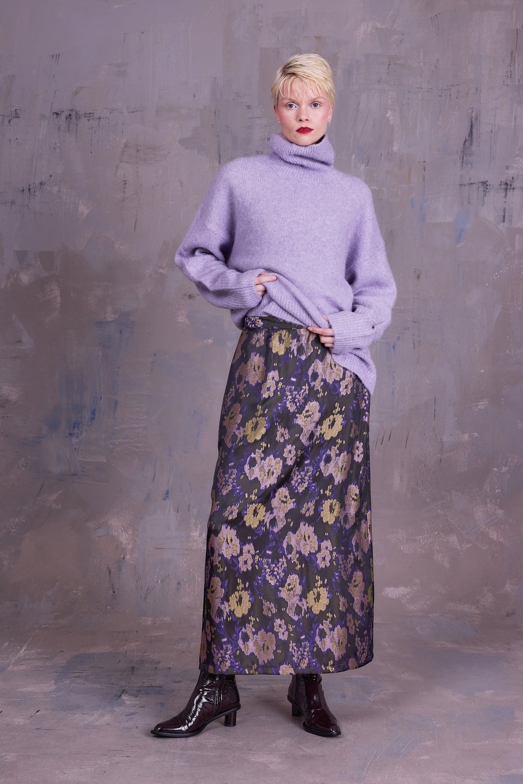 Emmanuel rok in violet blossom jacquard