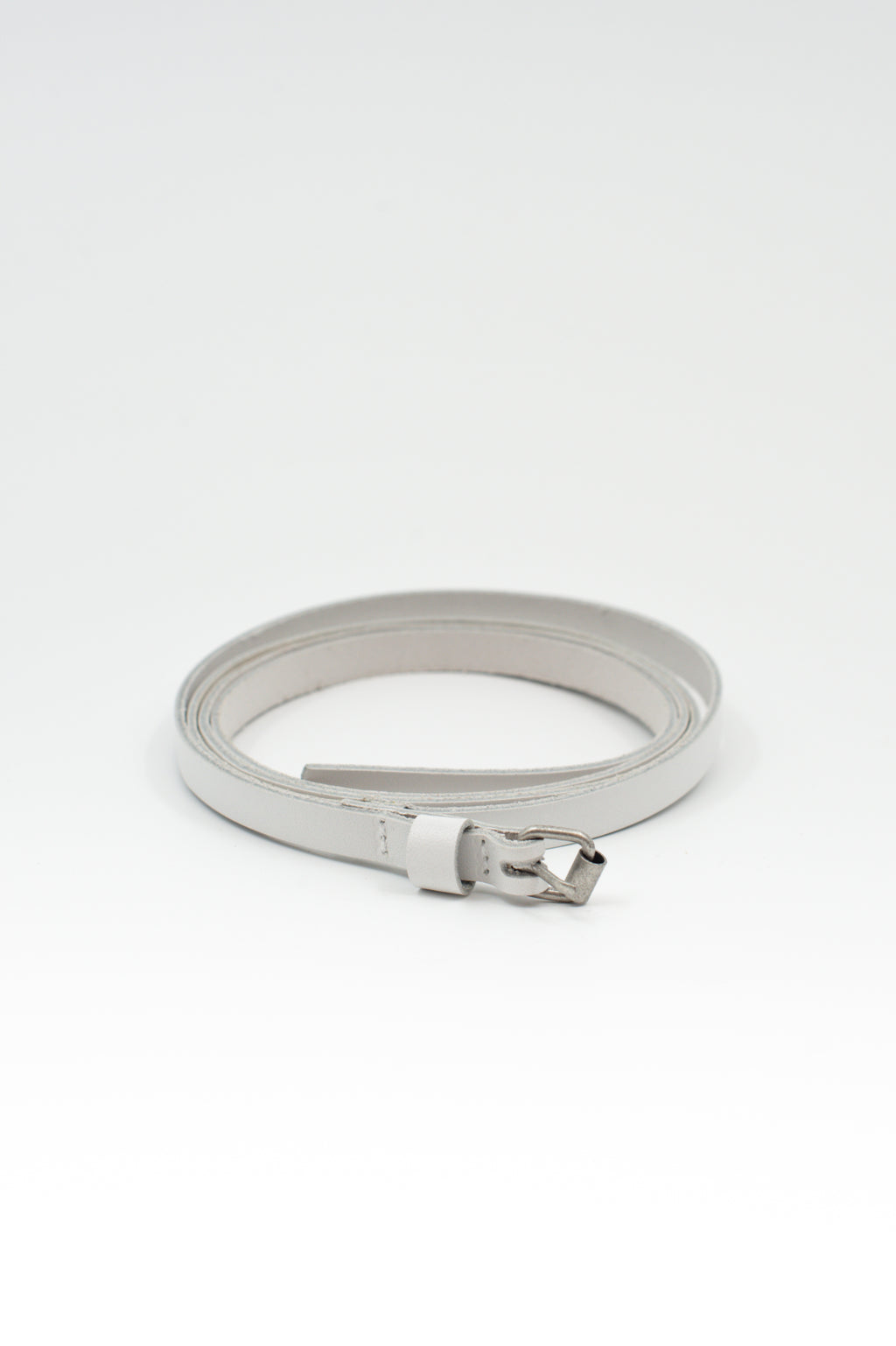 Dunne witte riem