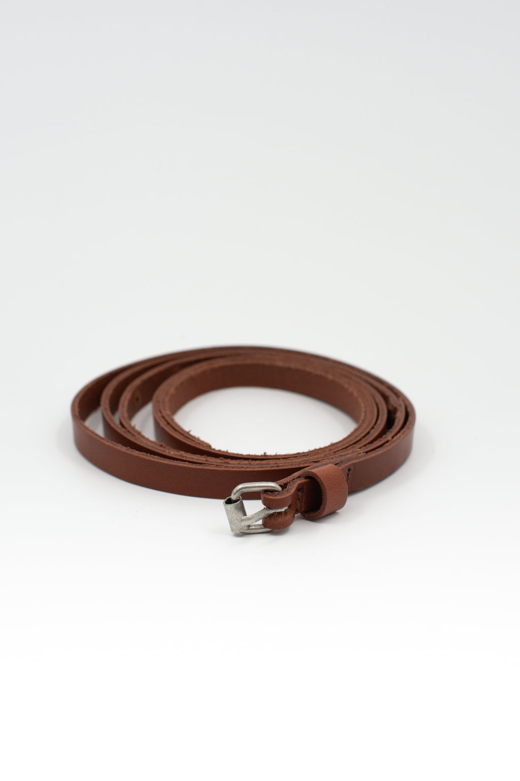 Dunne cognac riem