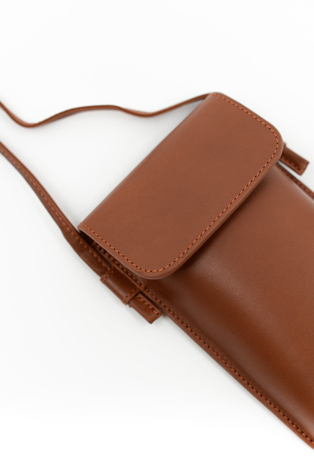 Smartphone bag in cognac nappa leather