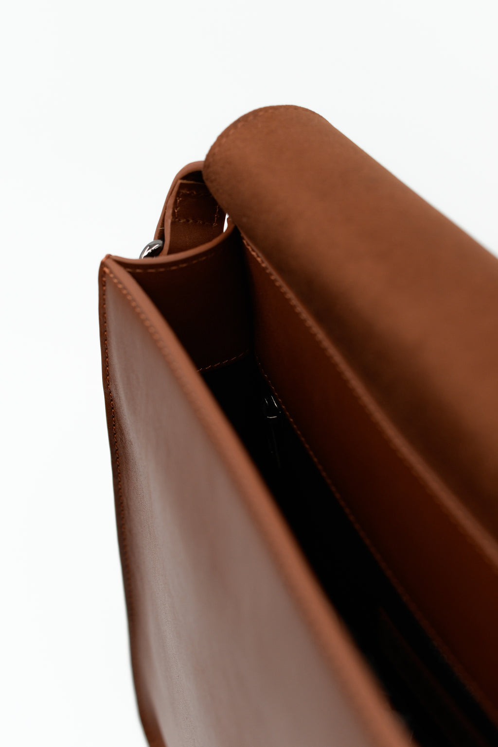 Medium crossbody handtas in cognac nappaleer