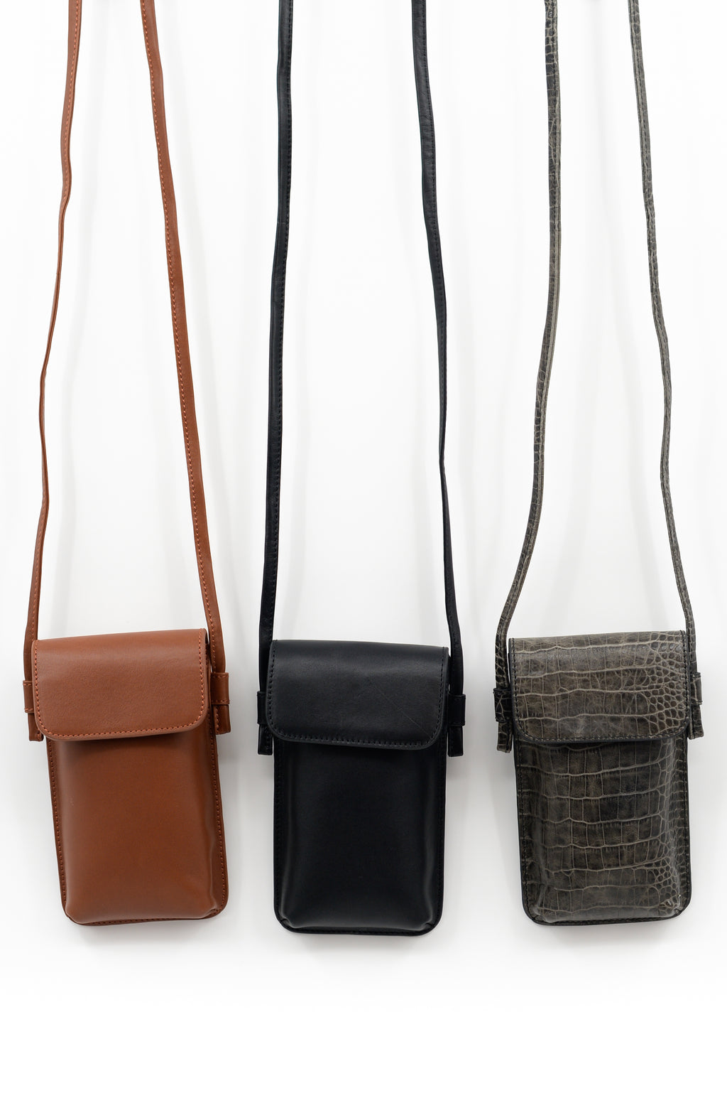 Smartphone bag in croco black olive