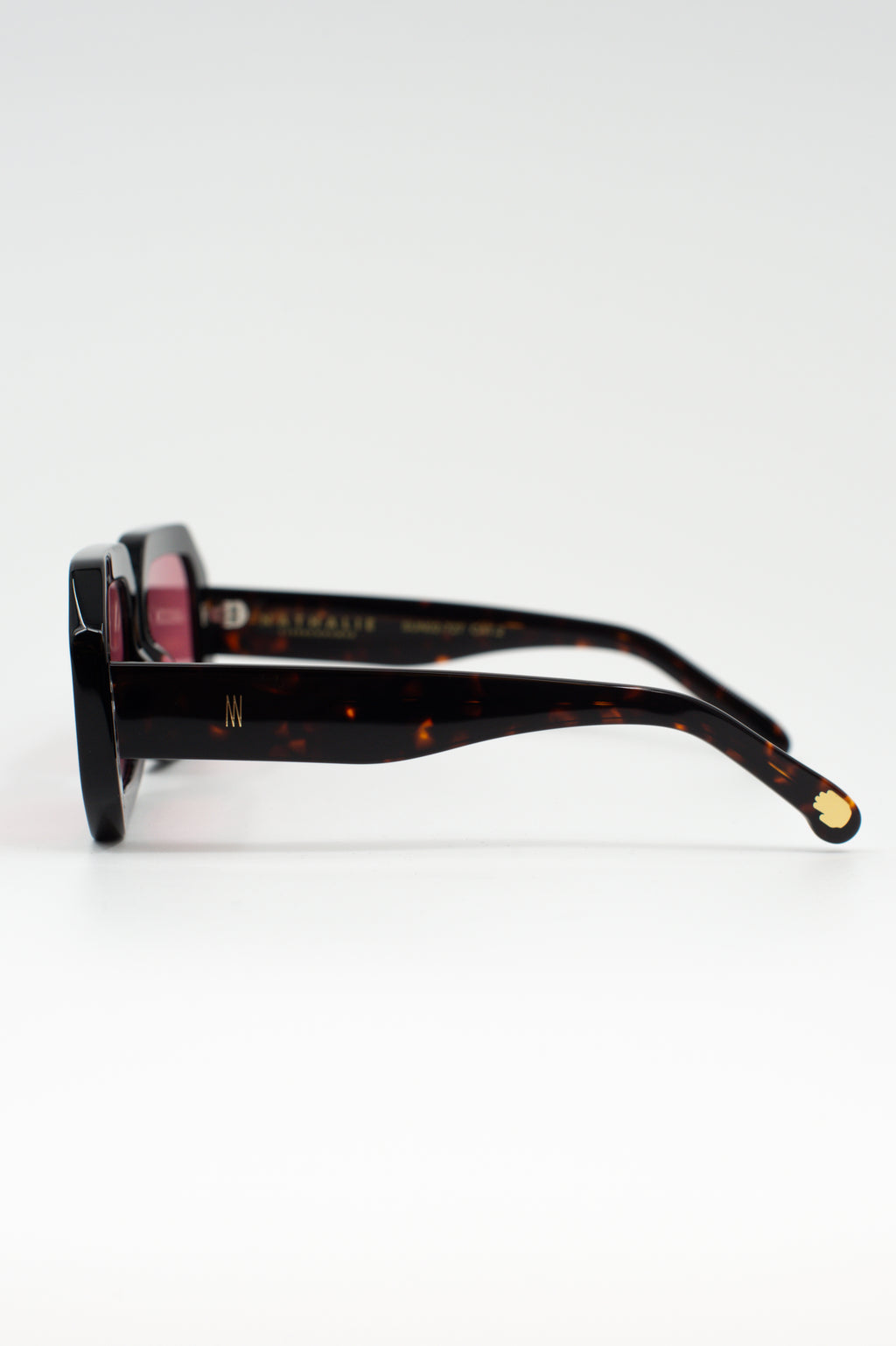 Jackie sunglasses in dark tortoise / cherry