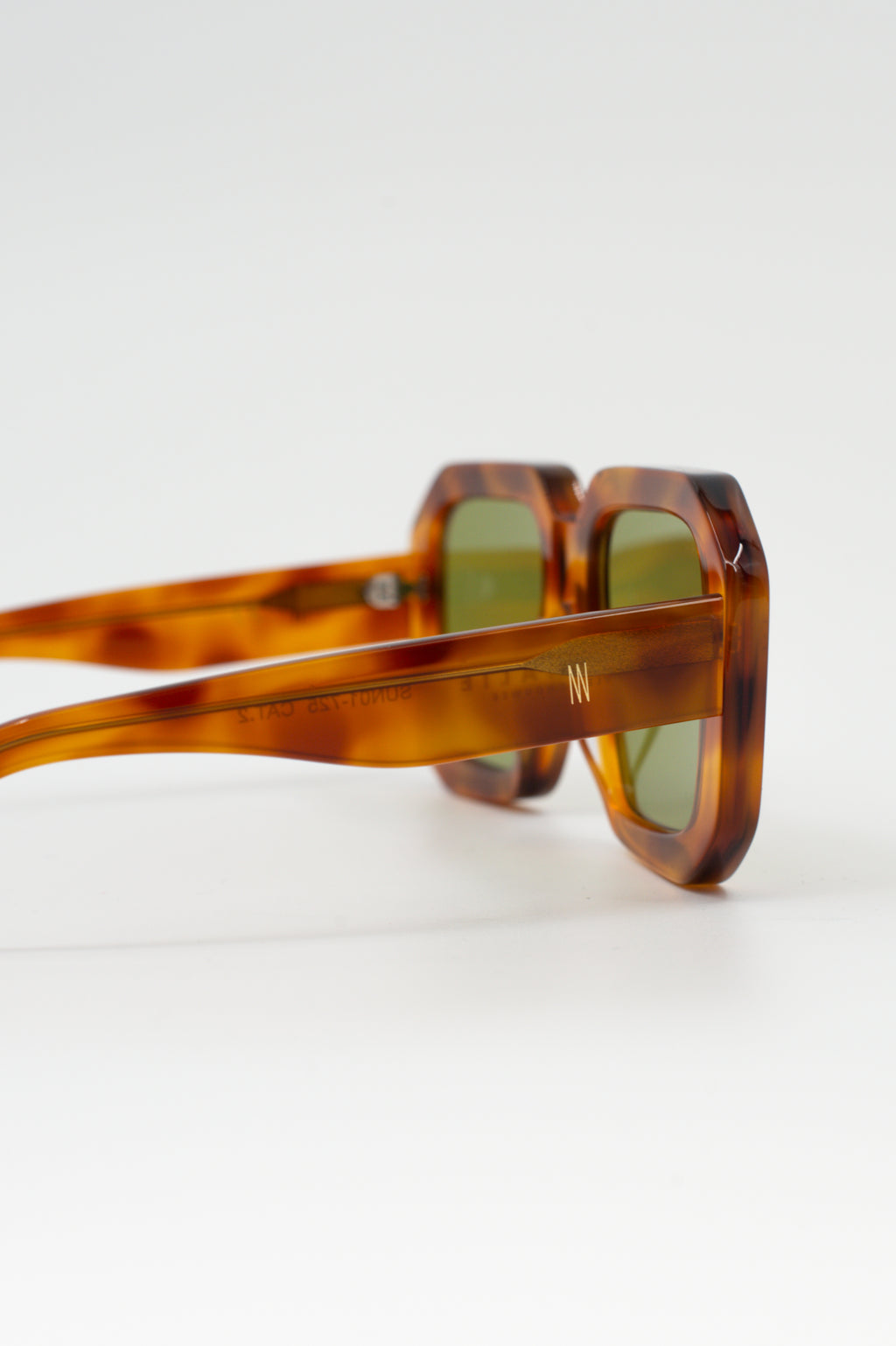 Onassis-Sonnenbrille in hellem Schildpatt/Oliv