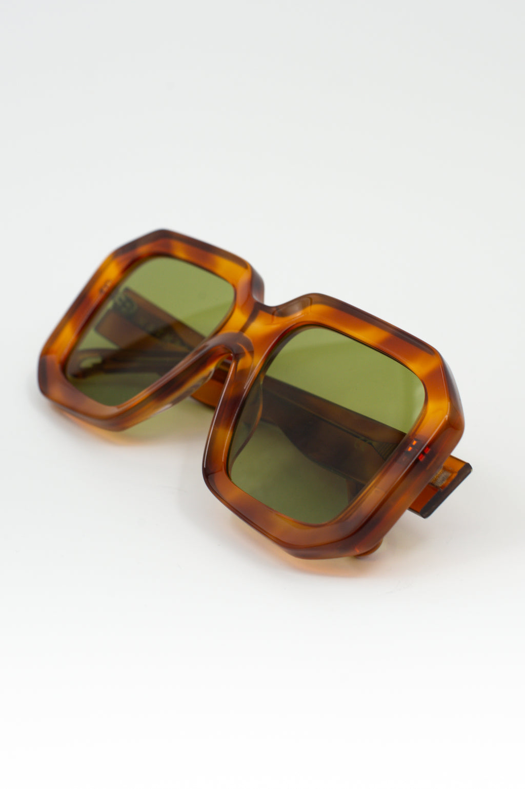 Onassis-Sonnenbrille in hellem Schildpatt/Oliv
