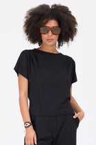 Schwarzes T-Shirt von Zeline