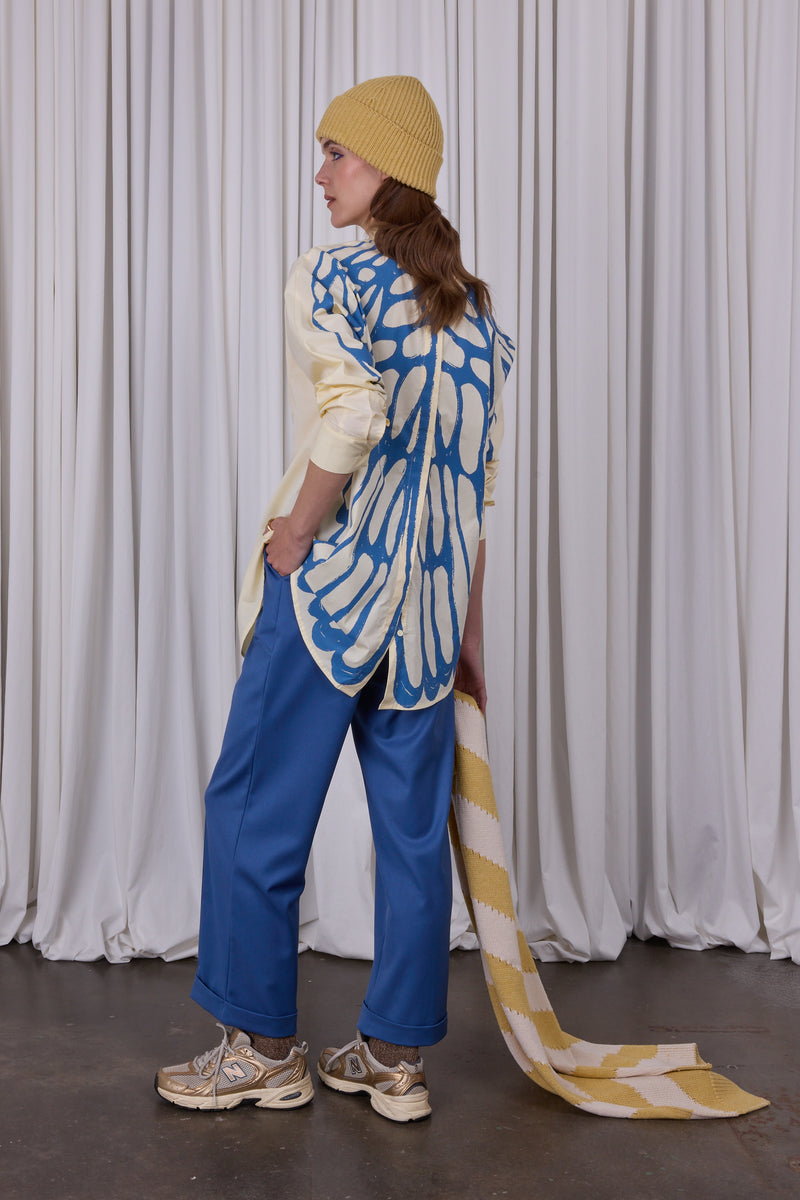 Emmelie Night Butterfly-Shirt in Vanille/Blau