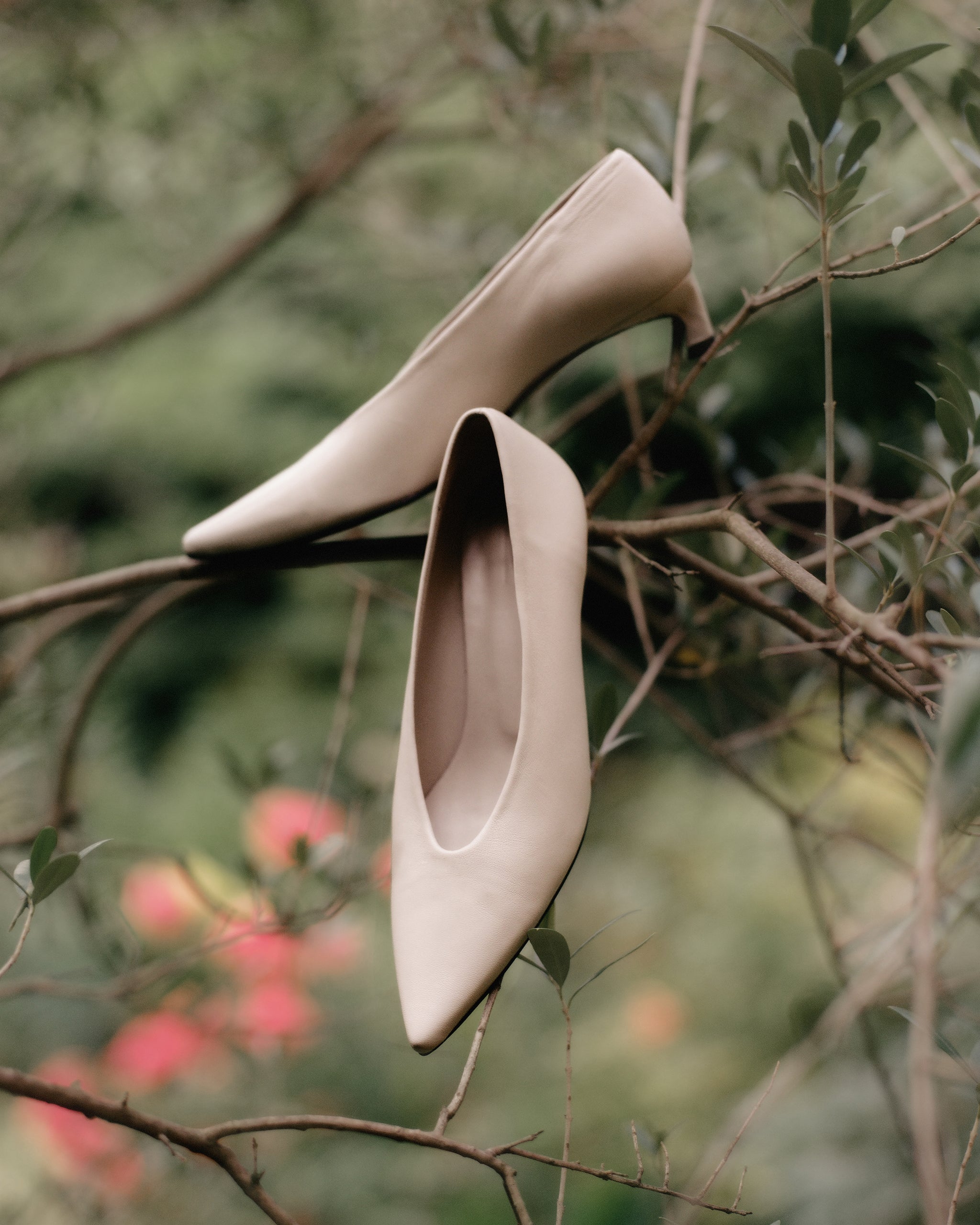 Heaven pump in chalk white