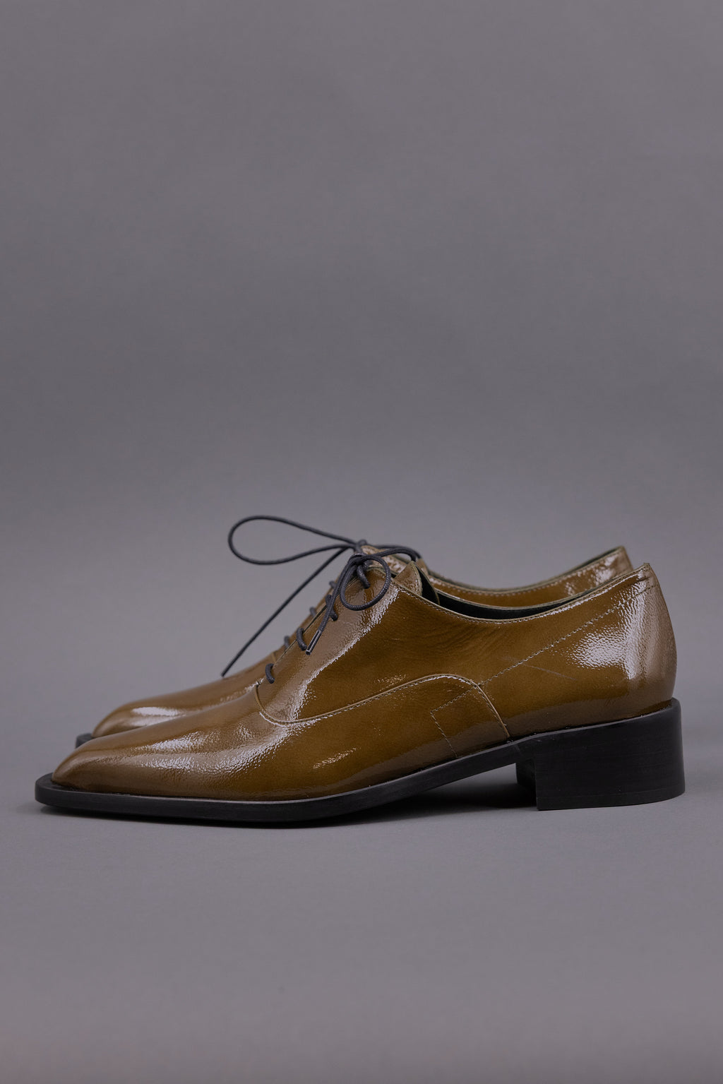 Chaussure à lacets Goya