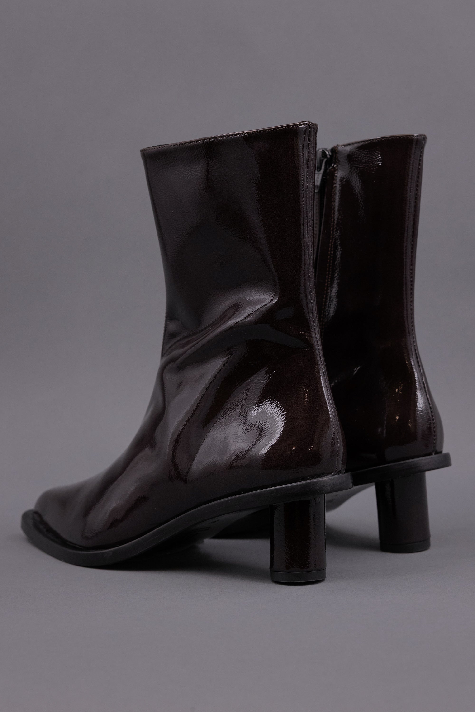 Gilda ankle boot in patent after dark