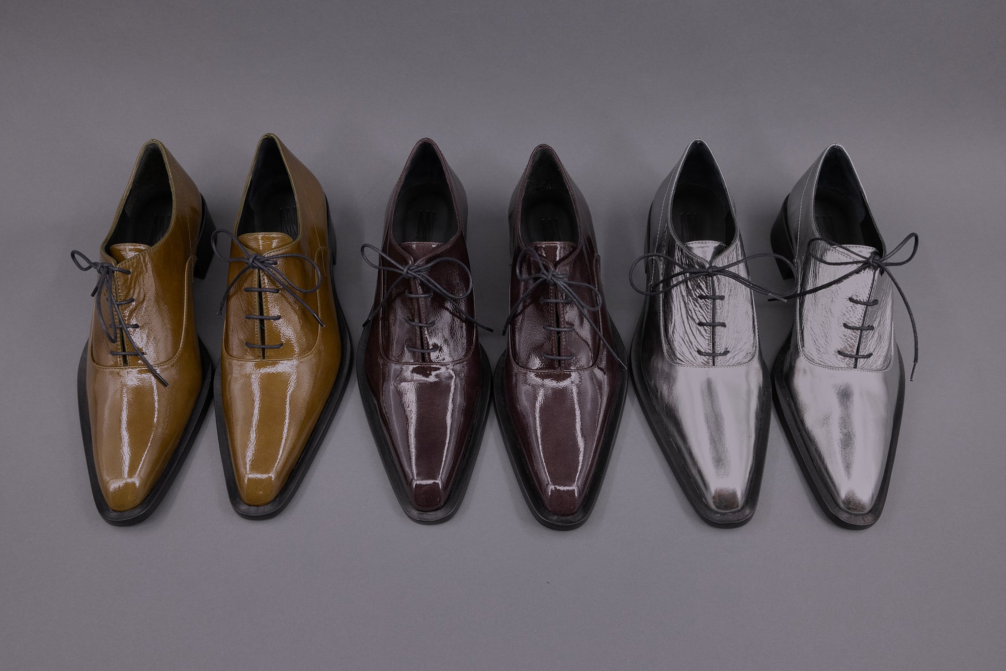 Goya lace-up shoe in after dark