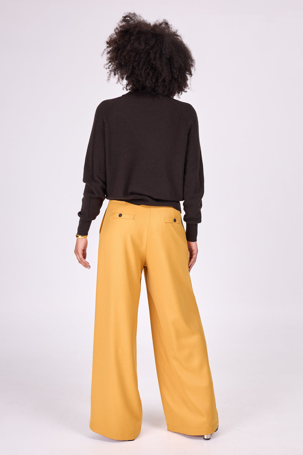 Dunkelbrauner Pullover „Minsk“