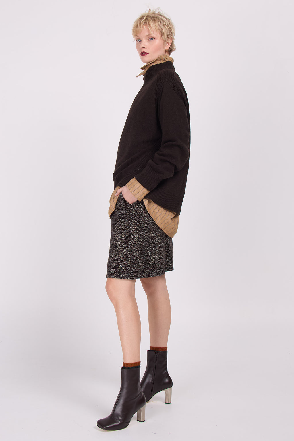 Dunkelbrauner Pullover „Minsk“