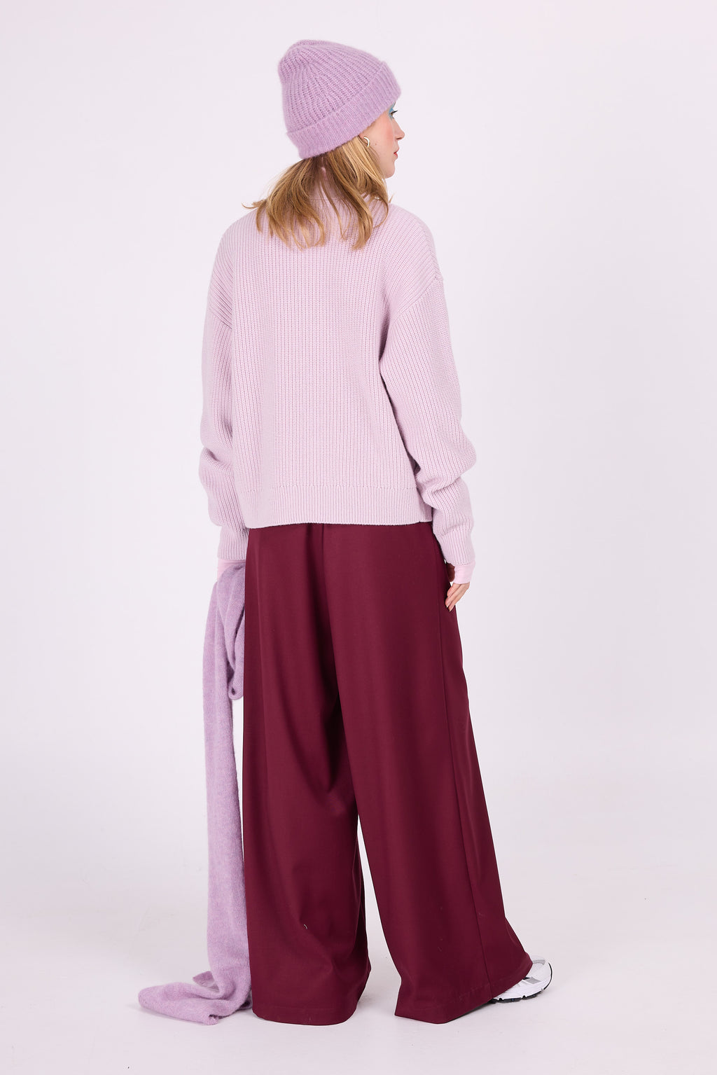 Lila Strickjacke Majuro