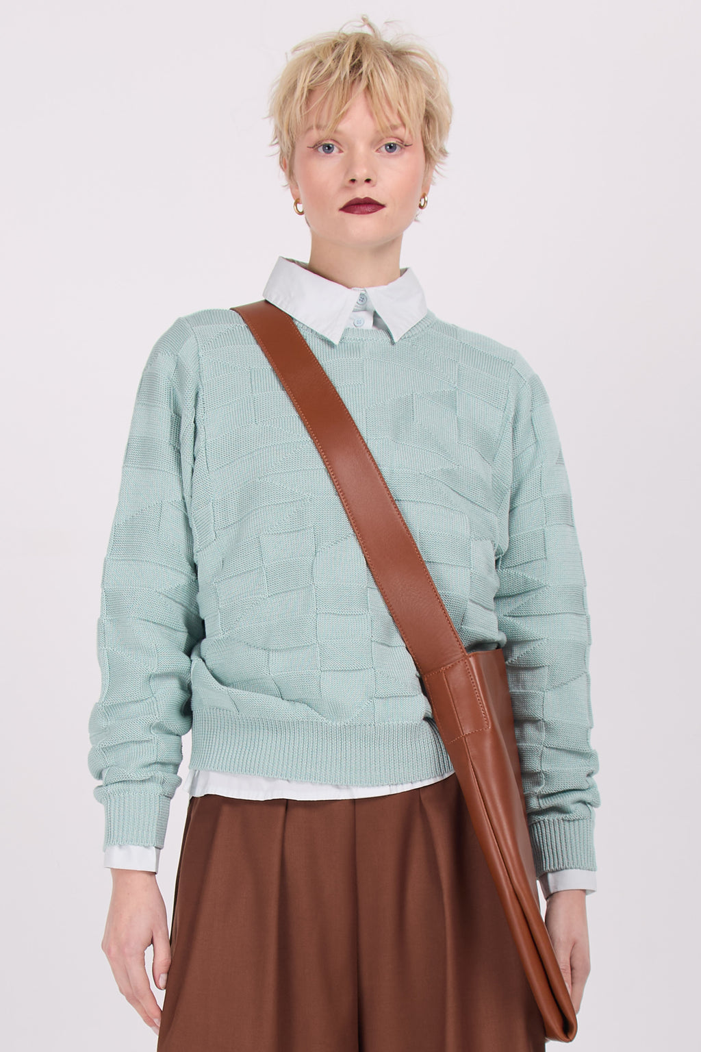 Seoul Aqua Basrelief Pullover