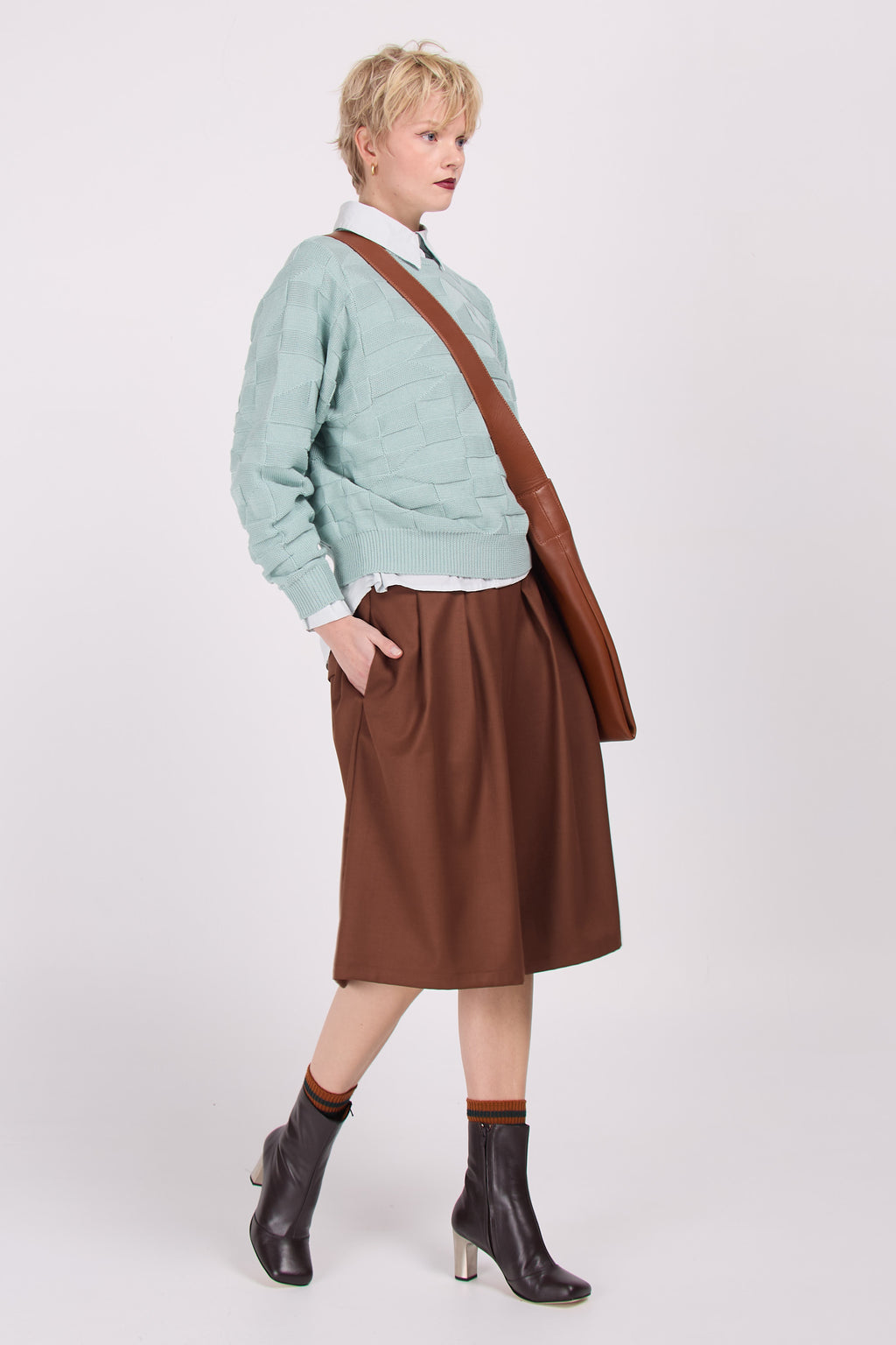 Seoul Aqua Basrelief Pullover