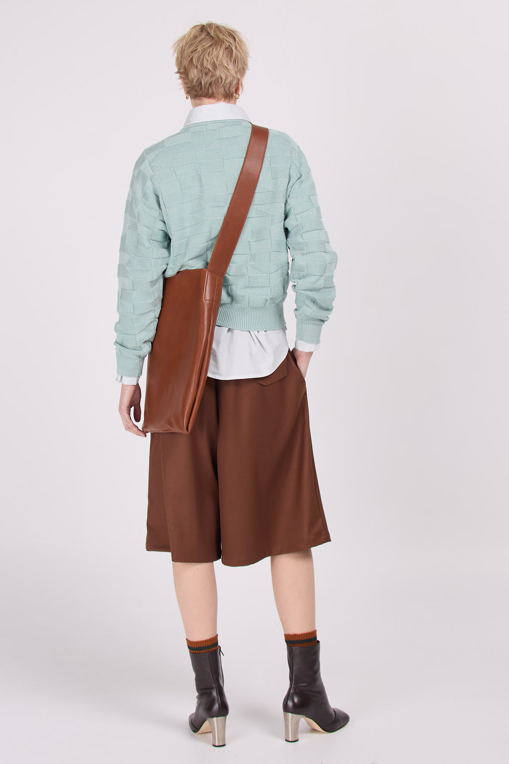 Seoul Aqua Basrelief Pullover