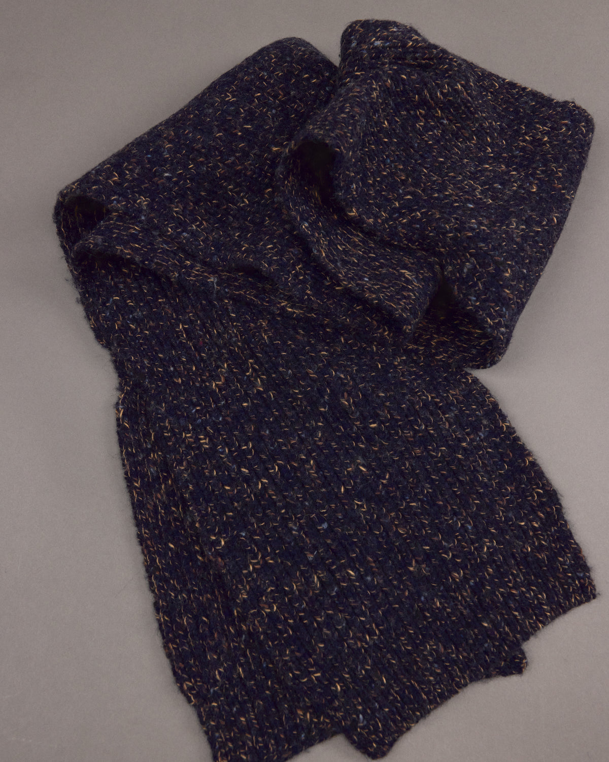 Jelgava sjaal in midnight blue / amber