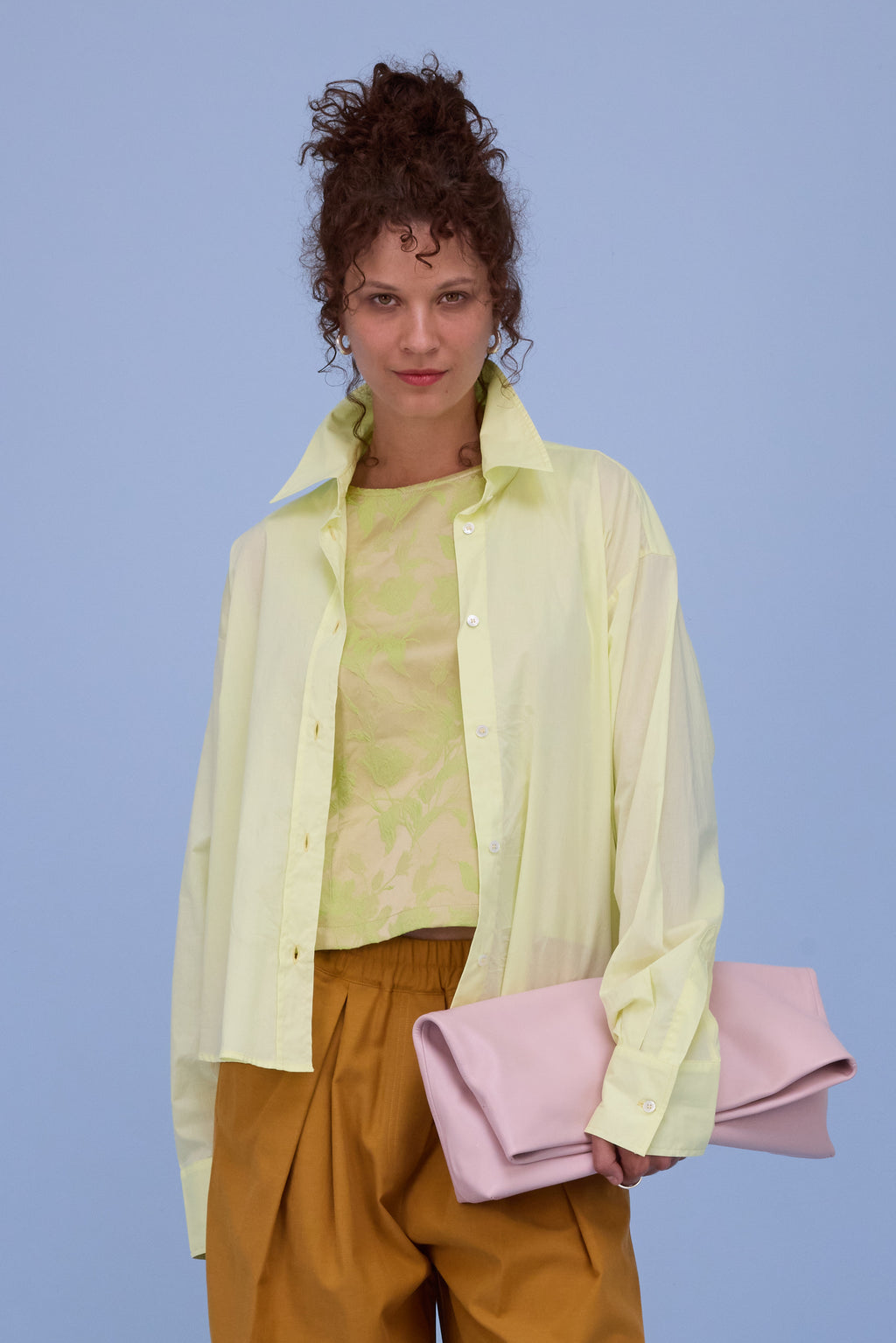 Hermine shirt in tender yellow