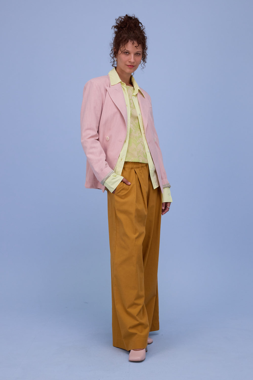 Hermine shirt in tender yellow