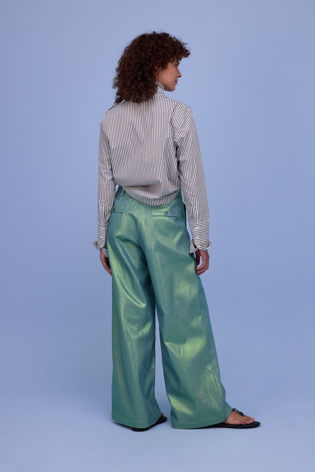 Halle blouse in khaki stripes