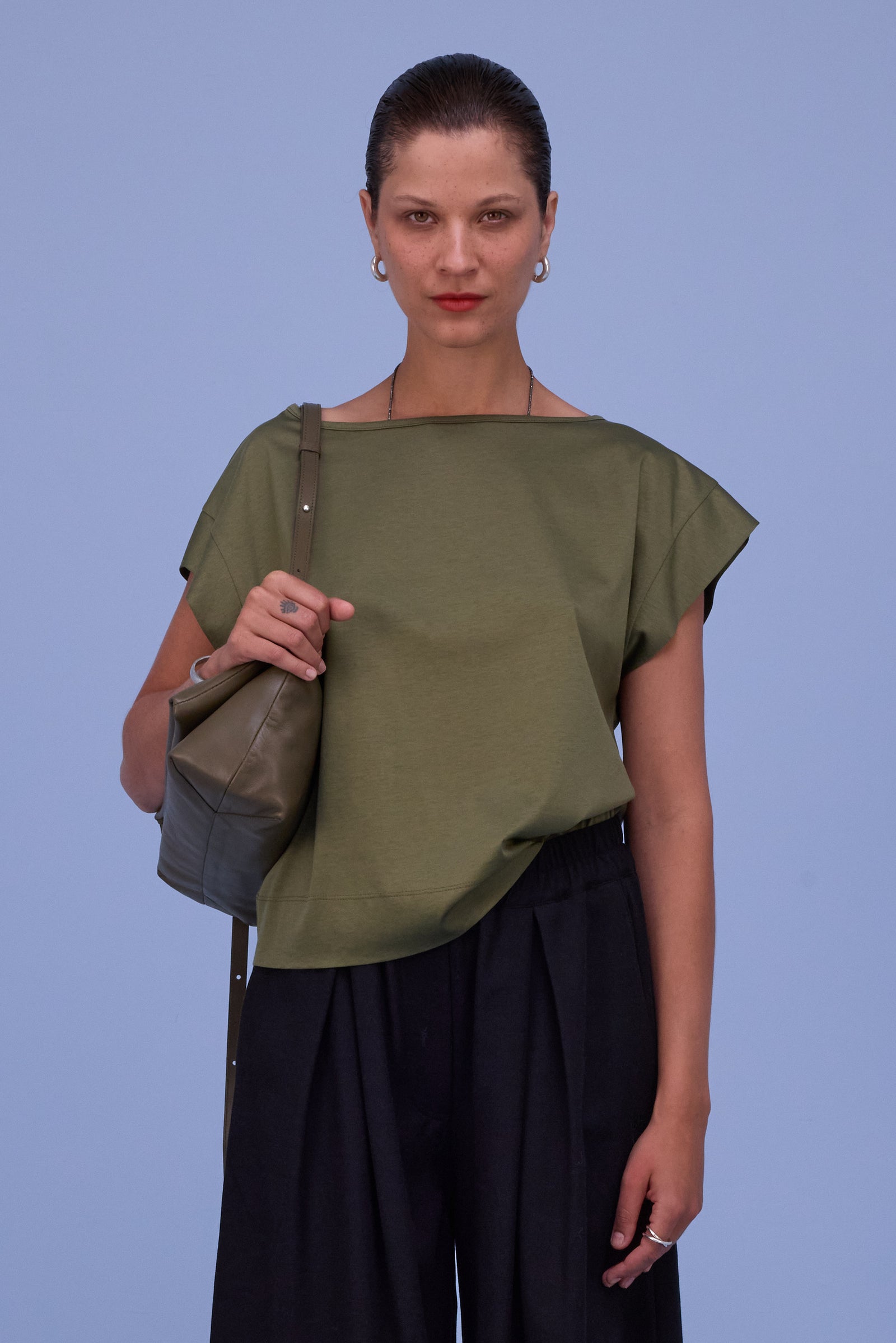 Demi T-shirt in dark olive