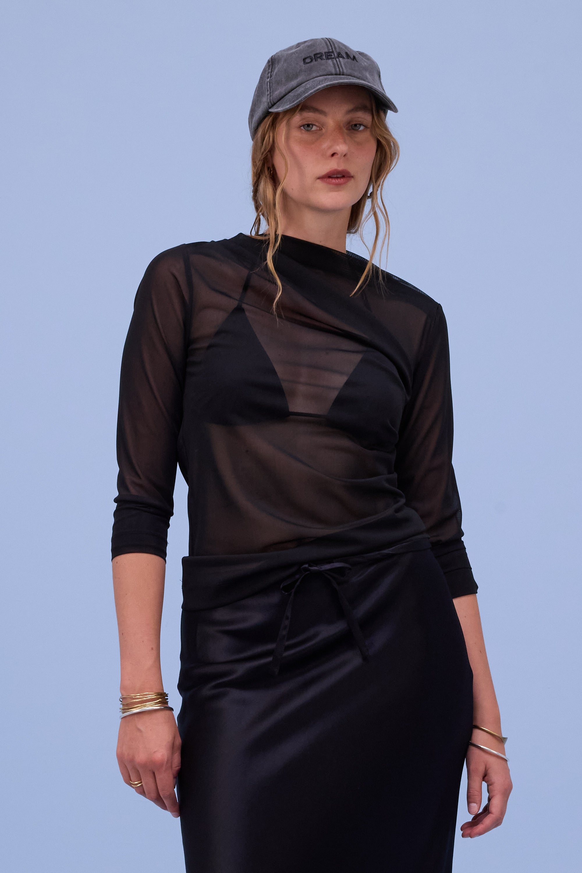 Anna T-shirt in black mesh