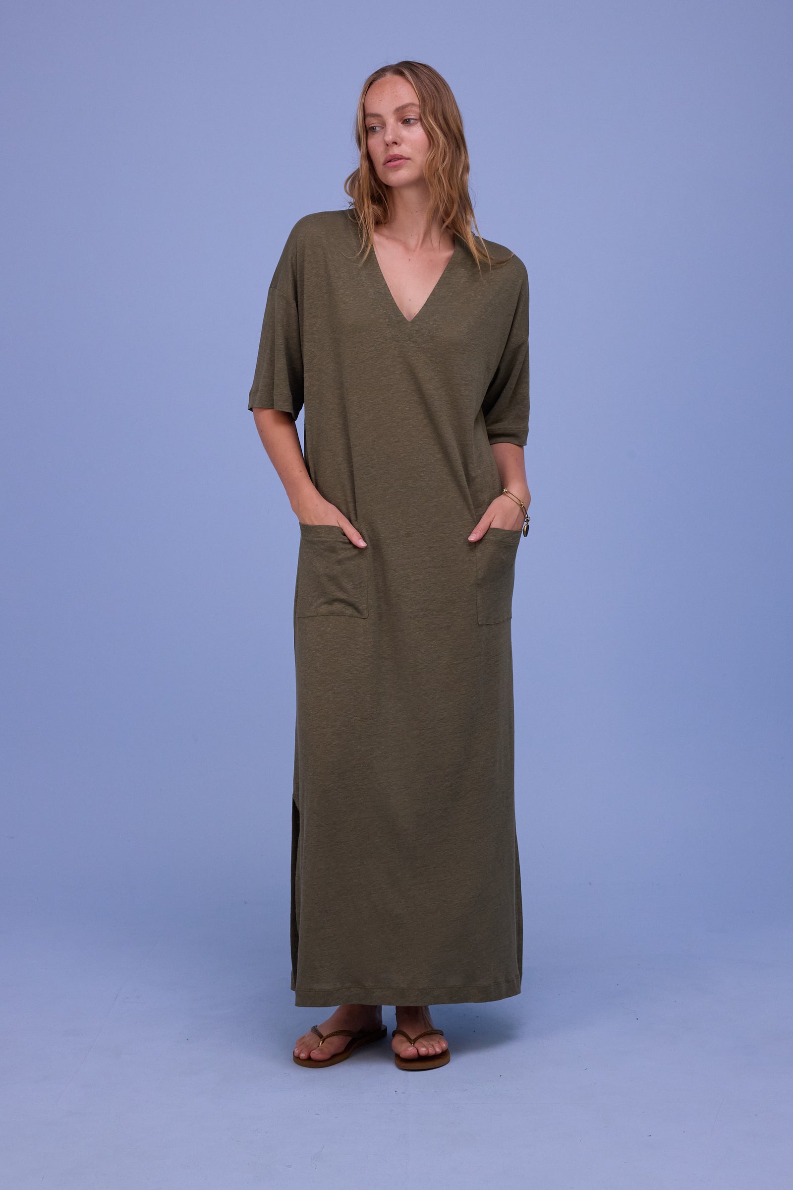 Funic dress in dark olive