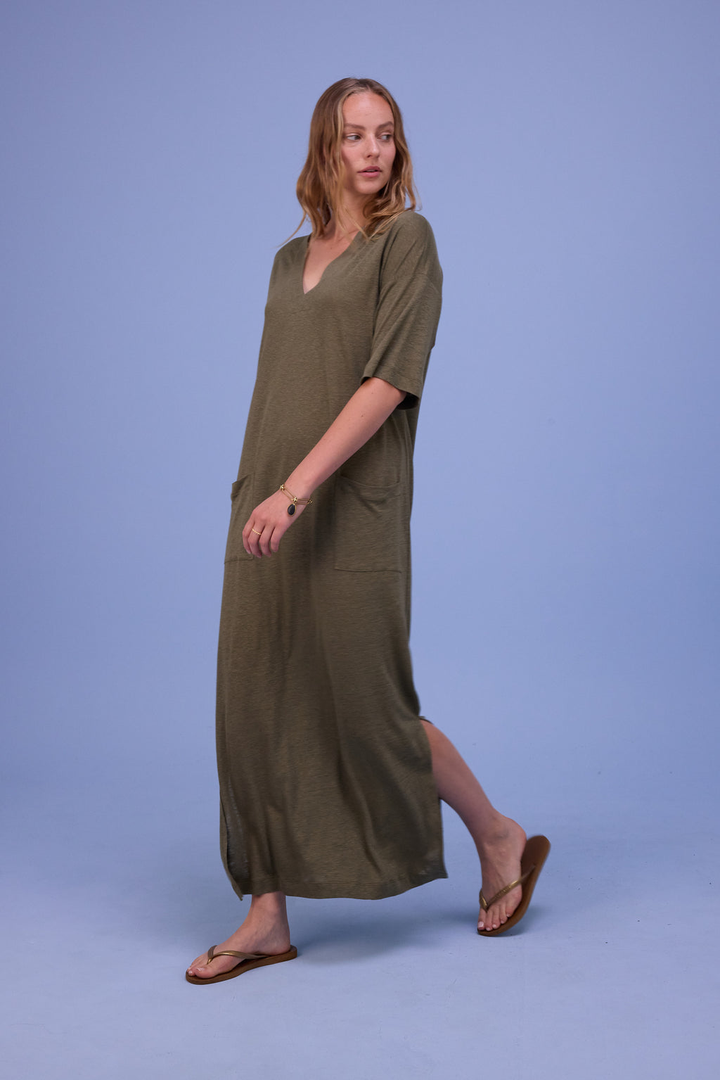 Funic dress in dark olive