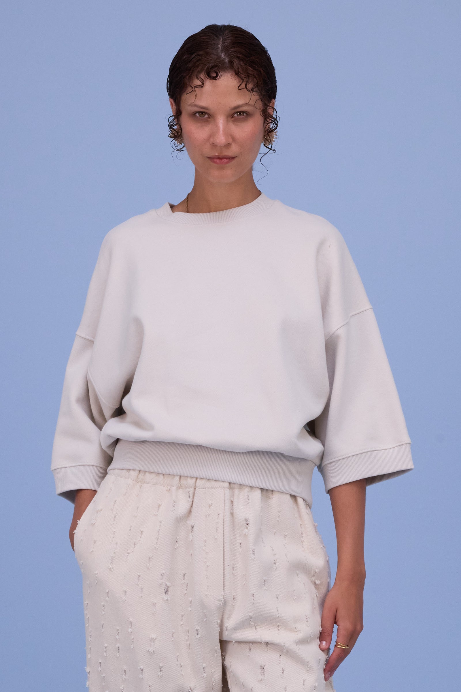 Hibiscus sweater in almond